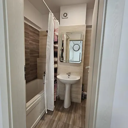Appartement Studio Titan Park Boekarest